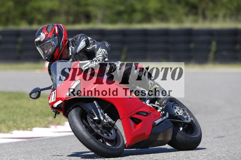 Archiv-2025/48 25.08.2025 Cornu Master School ADR/blau-bleu/11